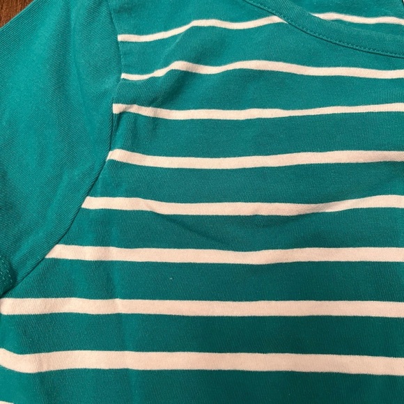 2 Liz Claiborne tshirts S - Picture 4 of 5